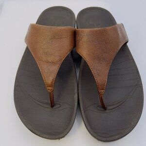 FitFlop LuLu Brown Leather Toe Post Slip On For Larger Women  Sandals Size 7